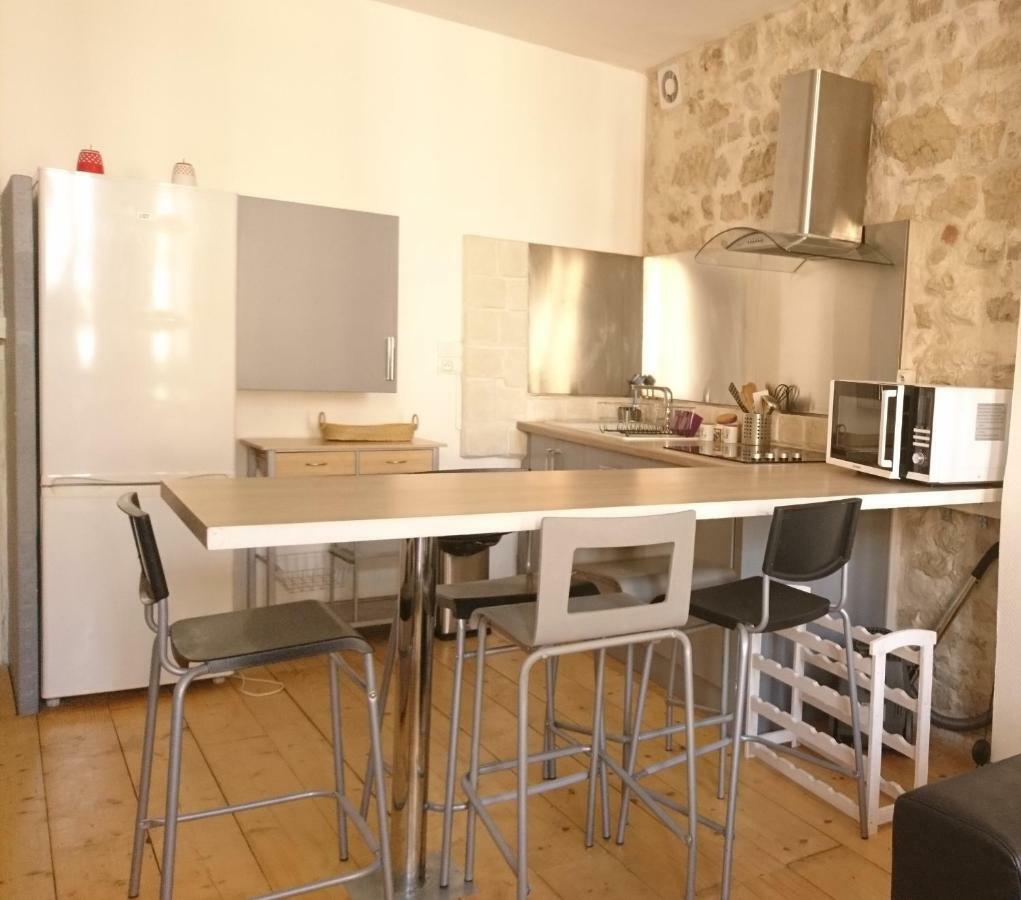 Апартаменты Sur Le Vieux Port, Centre De La Rochelle Ла-Рошель Экстерьер фото